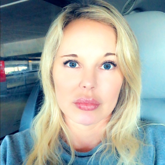 Meet your Posher, Crystal - Picture 4 of 12